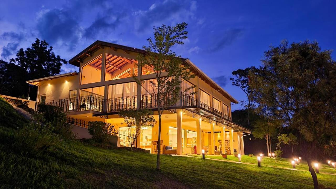 Pousada Fazenda Peroba Rosa Pedregulho ภายนอก รูปภาพ