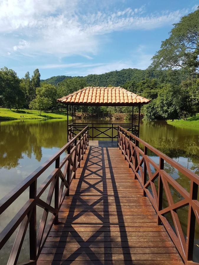 Pousada Fazenda Peroba Rosa Pedregulho ภายนอก รูปภาพ